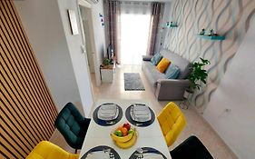 Mira Apartman